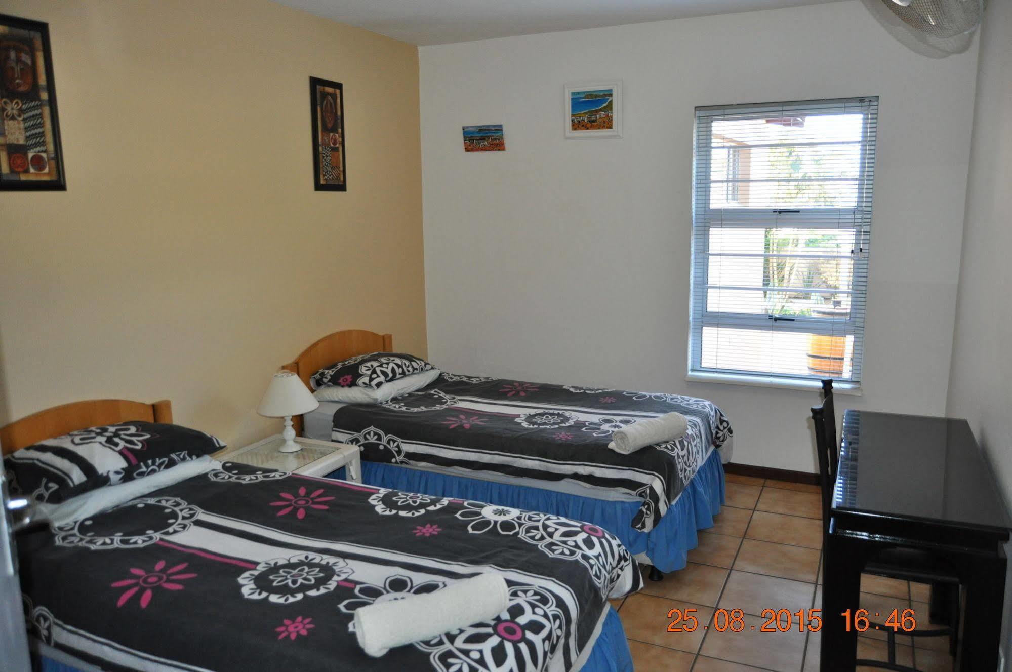 Amakaya Backpackers Travellers Accommodation Plettenberg Bay Exterior foto