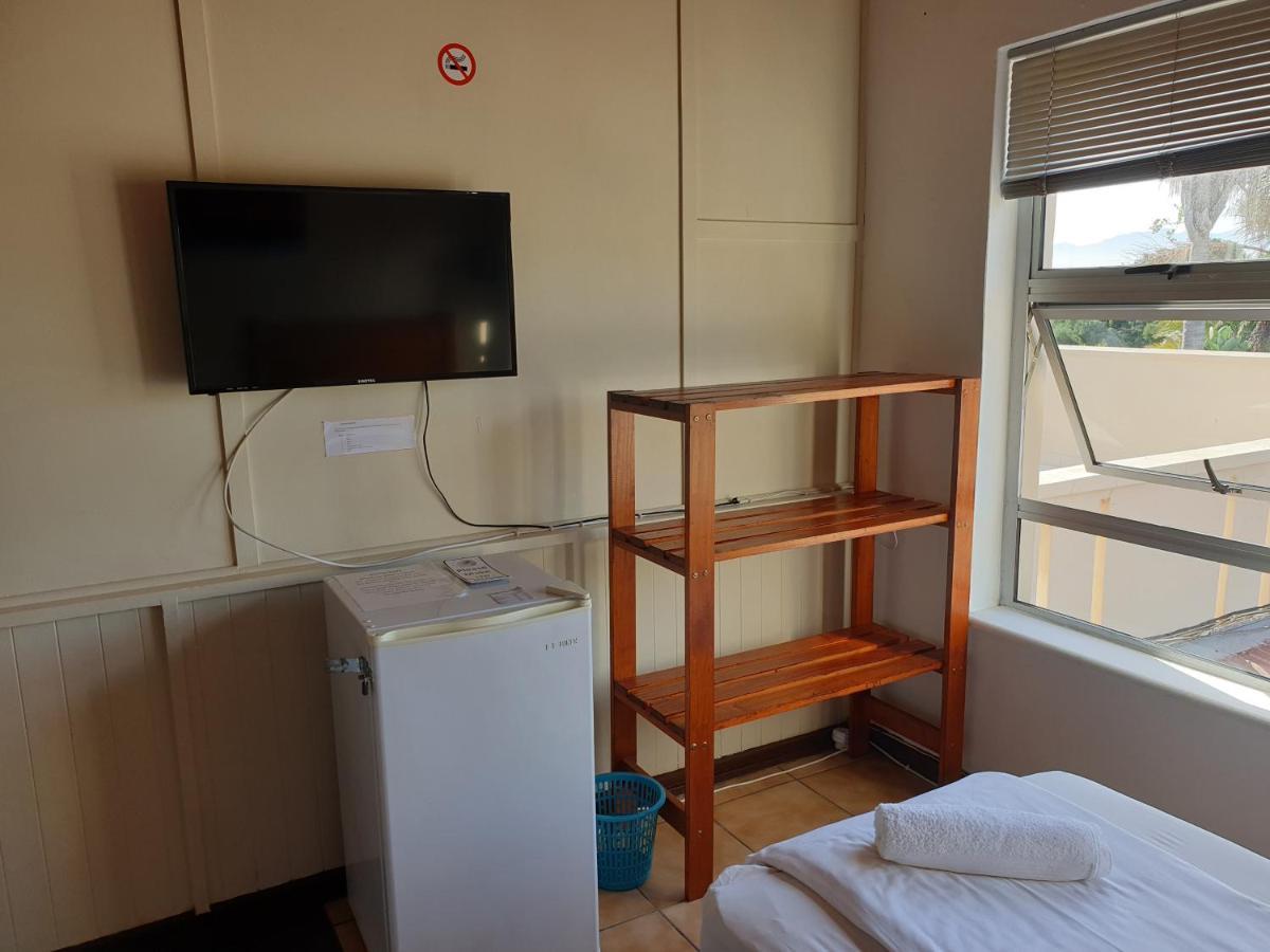 Amakaya Backpackers Travellers Accommodation Plettenberg Bay Exterior foto