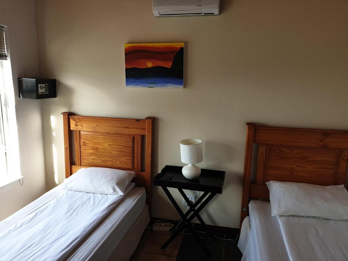 Amakaya Backpackers Travellers Accommodation Plettenberg Bay Exterior foto
